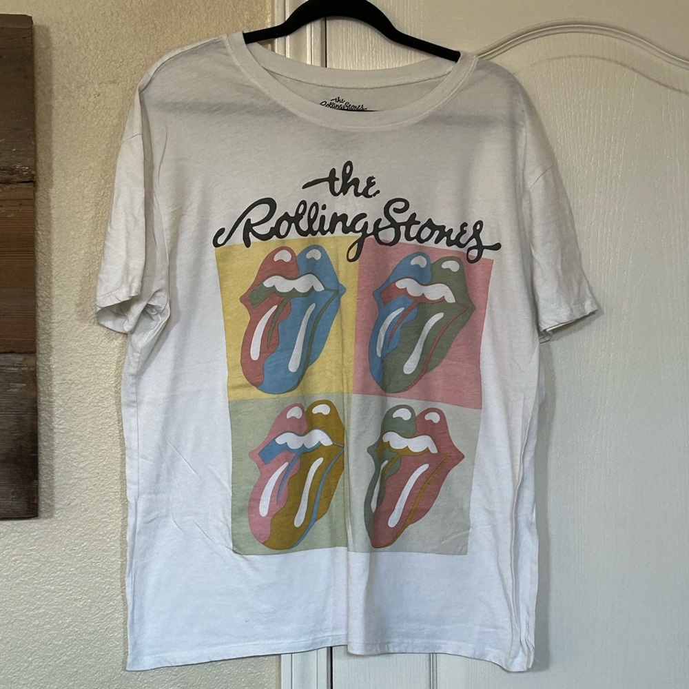 Women’s tee